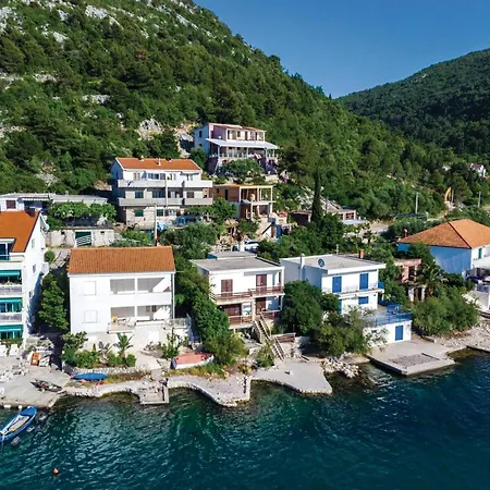 Apartamento Two-bedroom In *