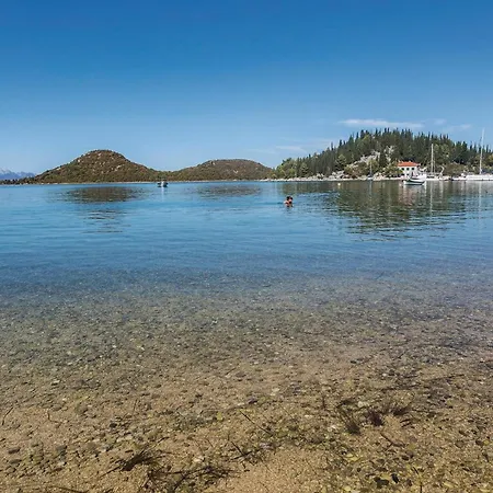 Two-bedroom In Apartamento Blace